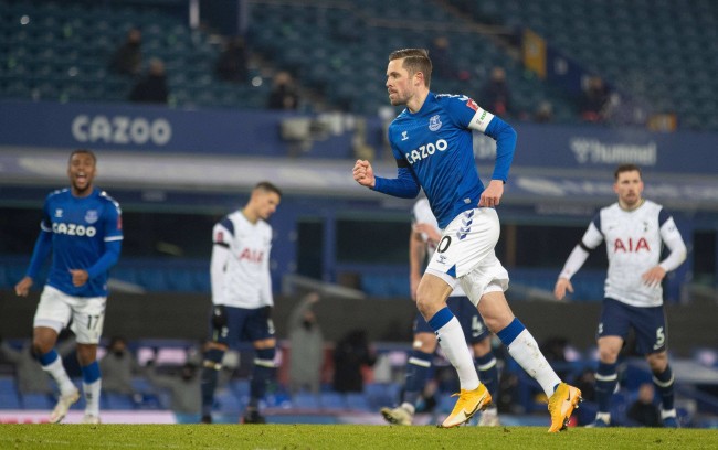 皮曾被短暂 皮曾被短暂