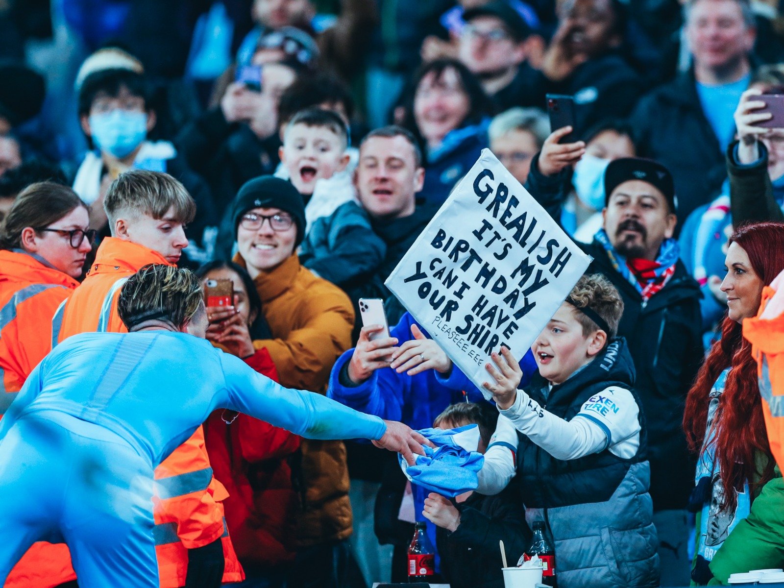 力求在国内 力求在国内